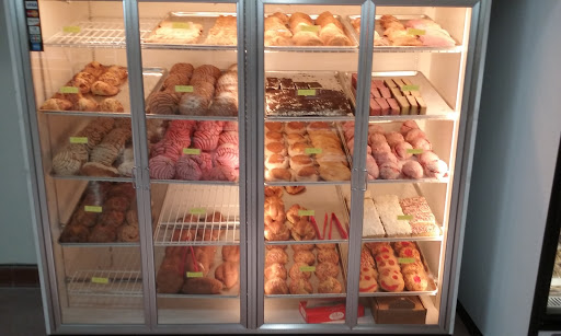 Shopping Mall «Merritt Park Shopping Center», reviews and photos, 1762 Merritt Blvd, Dundalk, MD 21222, USA