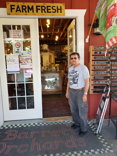 Produce Market «Washington Fruit Place At Barrett Orchards», reviews and photos, 1209 Pecks Canyon Rd, Yakima, WA 98908, USA