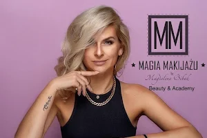 Magia Makijażu by Magdalena Bibak image