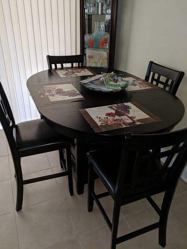 Used Furniture Store «Orlando Furniture Exchange», reviews and photos, 3228 W State Rd 426 #1016, Oviedo, FL 32765, USA