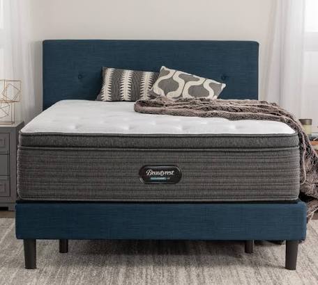 Mattress Firm Emeryville Powell Street Plaza image
