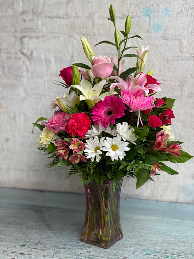 Florist «Marine Florists», reviews and photos, 1995 Flatbush Ave, Brooklyn, NY 11234, USA