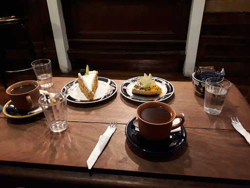 Romantic coffee shops in La Paz