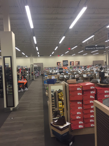 Shoe Store «DSW Designer Shoe Warehouse», reviews and photos, 720 Jefferson Rd, Rochester, NY 14623, USA