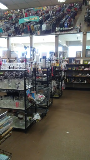 Thrift Store «Thrift Town», reviews and photos, 6328 Fair Oaks Blvd, Carmichael, CA 95608, USA