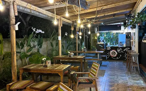 Chinchilla Restaurant Ko Phangan image