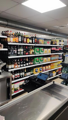 Aux petits plaisirs à Nargis