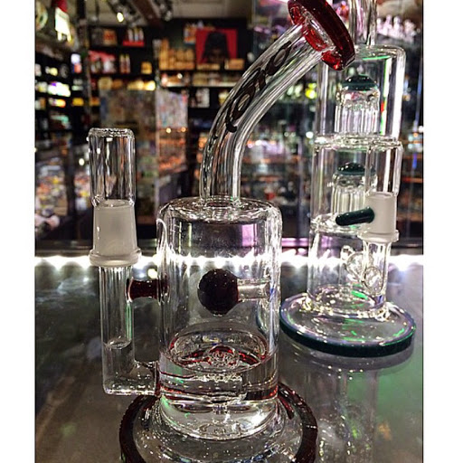 Tobacco Shop «BC Smoke Shop Austin», reviews and photos, 2001 Guadalupe St, Austin, TX 78705, USA