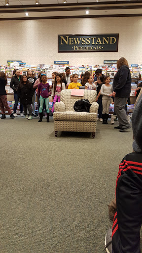 Book Store «Barnes & Noble», reviews and photos, 2621 Plainfield Rd, Joliet, IL 60435, USA