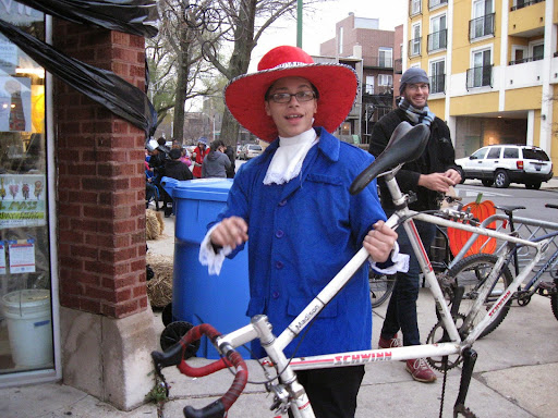 Bicycle Repair Shop «Ciclo Urbano Bike Shop, part of West Town Bikes», reviews and photos, 2459 W Division St, Chicago, IL 60622, USA