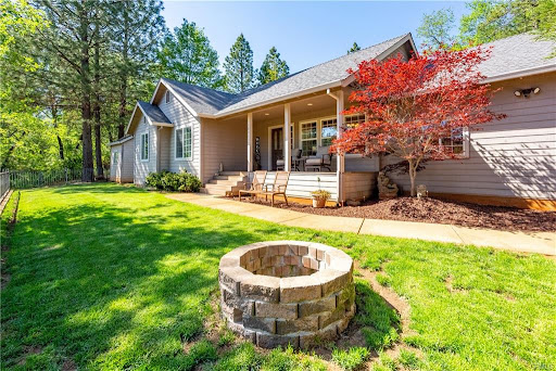 Amy Campbell Realtor image