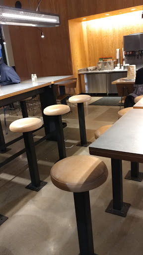 Mexican Restaurant «Chipotle Mexican Grill», reviews and photos, 3450 Dodge St, Dubuque, IA 52003, USA