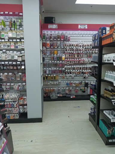 Beauty Supply Store «BSW BEAUTY SUPPLY MATTAPAN», reviews and photos, 1595 Blue Hill Avenue, Mattapan, MA 02126, USA