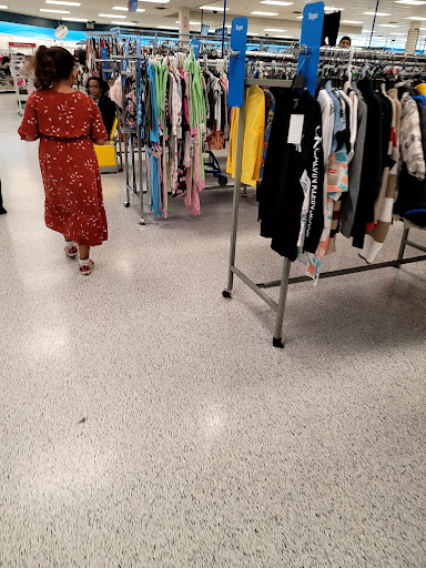 Clothing Store «Ross Dress for Less», reviews and photos, 2201 Preston Rd, Plano, TX 75093, USA