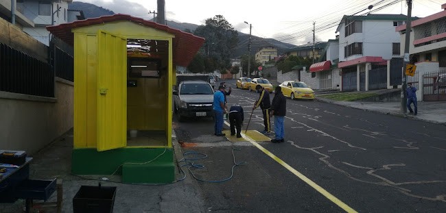Opiniones de Cooperativa MUNDO RODANTE #67 U53 en Quito - Servicio de taxis