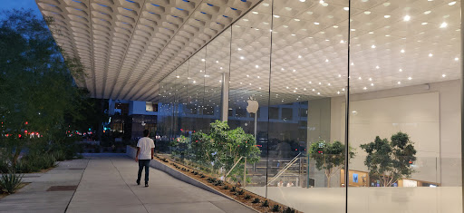 Computer Store «Apple Biltmore», reviews and photos, 2502 E Camelback Rd, Phoenix, AZ 85016, USA