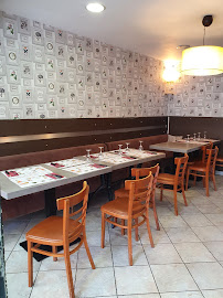 Atmosphère du Restaurant Le bistro à Arromanches-les-Bains - n°1