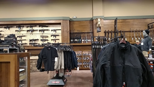 Gun Shop «Huron Valley Guns», reviews and photos, 143 S Milford Rd, Milford, MI 48381, USA