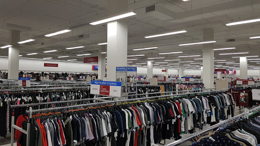 Clothing Store «Burlington Coat Factory», reviews and photos, 4849 Golf Rd, Skokie, IL 60077, USA