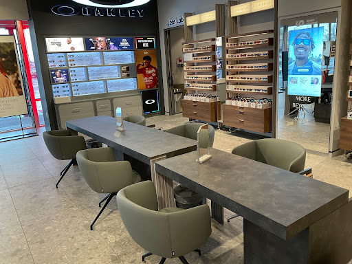 Eye Care Center «LensCrafters», reviews and photos, 3816 Center St NE, Salem, OR 97301, USA