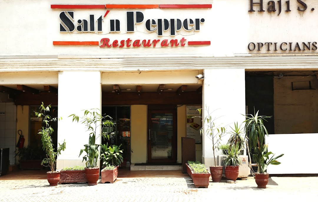 Salt n Pepper Mall Road