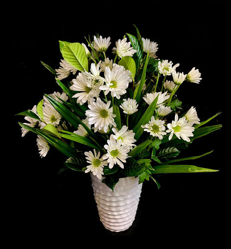 Florist «The Enchanted Florist», reviews and photos, 109 Public Sq, Lagrange, OH 44050, USA