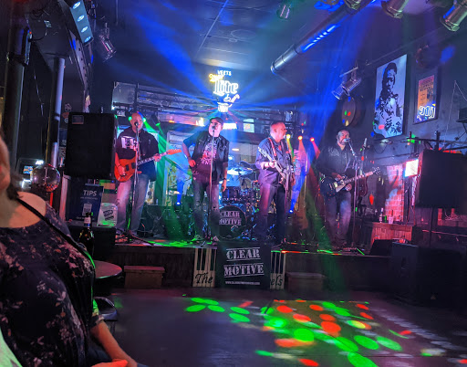 Cocktail Bar «Veets Bar», reviews and photos, 66 S Royal St, Mobile, AL 36602, USA