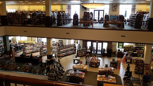 Barnes & Noble image