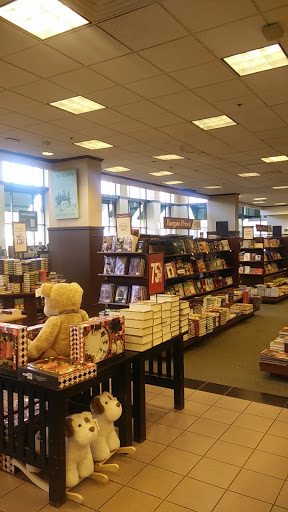 Book Store «Barnes & Noble», reviews and photos, 3400 Forest Dr, Columbia, SC 29204, USA