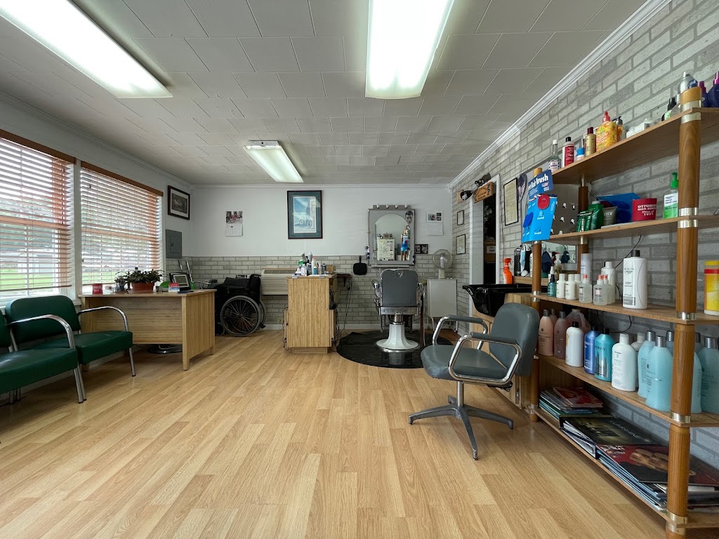 Hair's the Place 52501