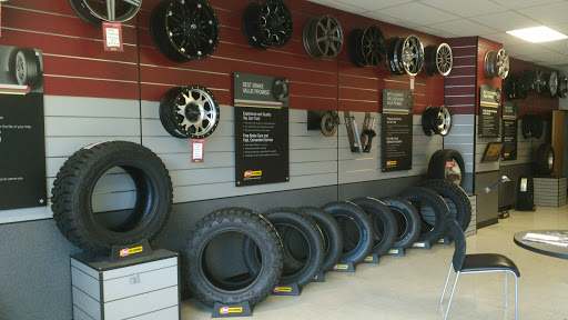 Les Schwab Tire Center