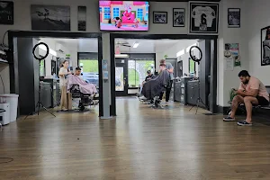 TaylorMade Grooming Lounge image