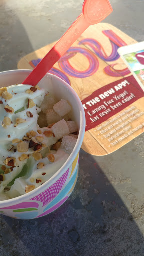 Yogurtland Corona