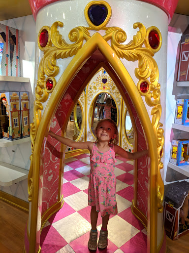 Toy Store «Disney Store», reviews and photos, 1961 Chain Bridge Rd, McLean, VA 22102, USA