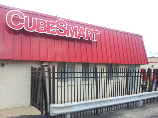 Self-Storage Facility «CubeSmart Self Storage», reviews and photos, 30W330 Butterfield Rd, Warrenville, IL 60555, USA
