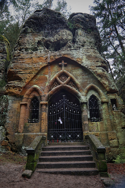 Skalní kaple Panny Marie Lurdské