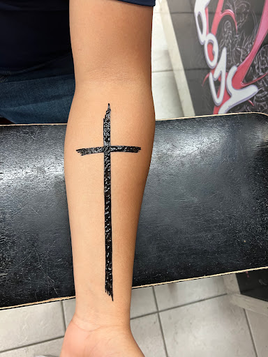 Explore small tattoo ideas for family, creative tattoo ideas in South Padre Island, available at Peggys Temporary & Permanent Tattoos