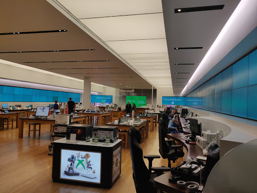 Computer Store «Microsoft Store - Scottsdale Fashion Square», reviews and photos, 7014 E Camelback Rd #1288, Scottsdale, AZ 85251, USA