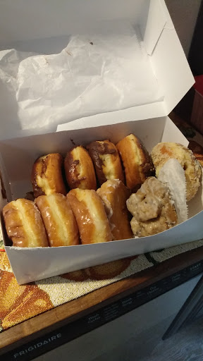 Donut Shop «Donut King», reviews and photos, 1660 Girod St, Mandeville, LA 70448, USA