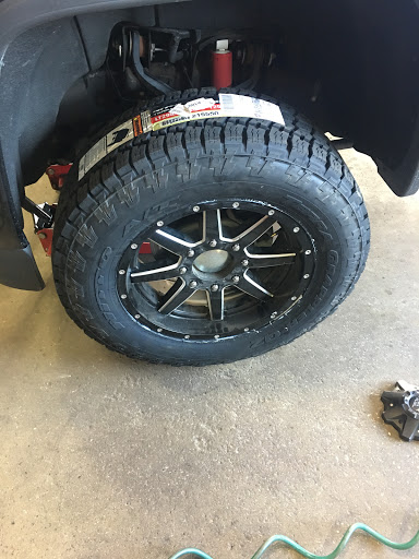 Tire Shop «Discount Tire Store - American Fork, UT», reviews and photos, 661 W State Rd, American Fork, UT 84003, USA