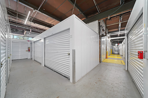 Storage Facility «Extra Space Storage», reviews and photos, 2020 Greenwood St, Evanston, IL 60201, USA