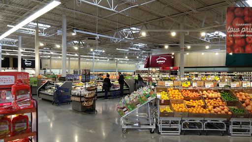 Grocery Store «Meijer», reviews and photos, 750 E Rollins Rd, Round Lake Beach, IL 60073, USA
