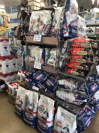 Variety Store «Dollar Store», reviews and photos, 384 Gratiot Ave, Charter Twp of Clinton, MI 48036, USA