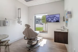 River Oaks Dental image