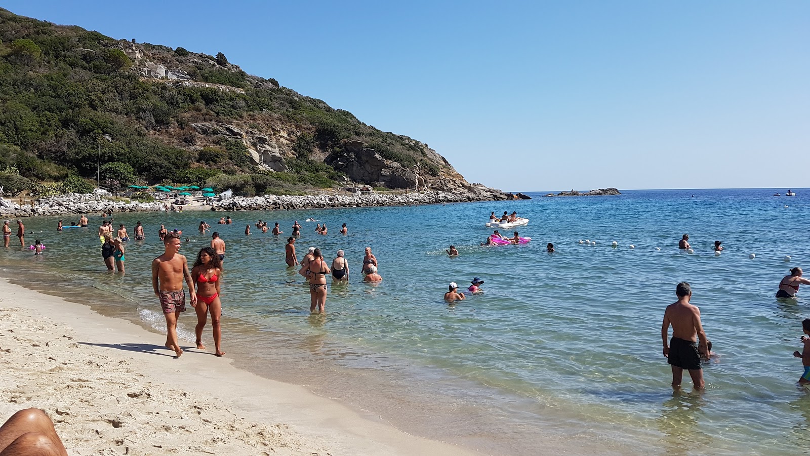 Foto di Spiaggia dei Cavoli - luogo popolare tra gli intenditori del relax