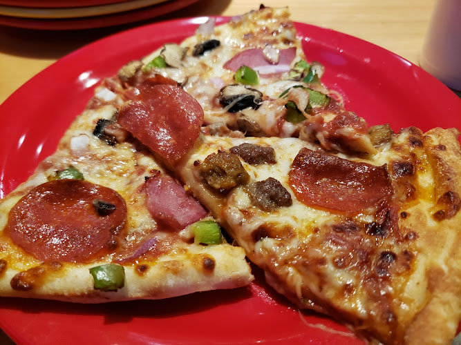 #12 best pizza place in Lakewood Ranch - Hungry Howie's Pizza & Salad Bar