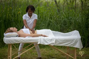 Clothilde MATTHEW | Massages Bien-être image