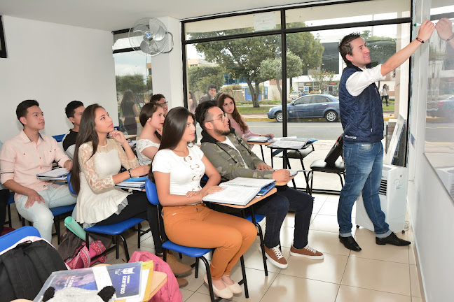 Preuniversitario Politécnica Ibarra - Universidad