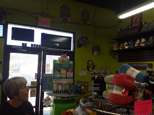 Tobacco Shop «Discount Tobacco», reviews and photos, 2117 W 8th St, Muncie, IN 47302, USA