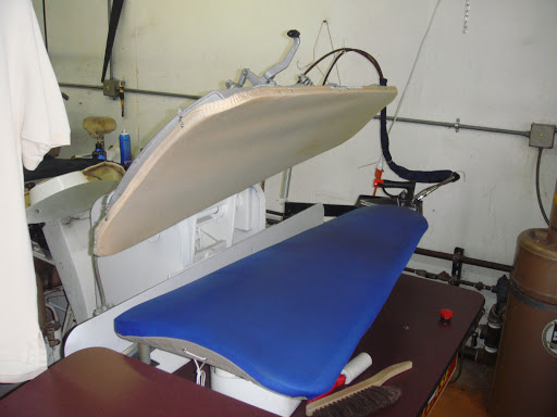 Dry Cleaner «Corinium Cleaners», reviews and photos, 2325 Schaumburg Rd, Schaumburg, IL 60194, USA